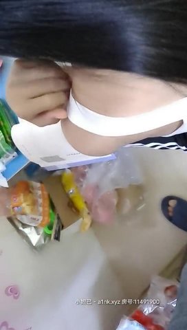 趁着小侄女复习功课叔叔一步一步引导上床【叔叔侄女乱伦】超嫩水灵无毛小穴，艹得不要不要的【火爆推荐】-蝌蚪窝|成人|91PORNY|九色